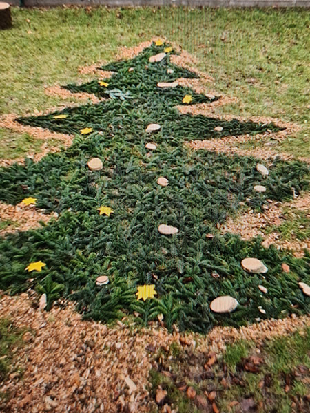 Weihnachtsbaum in der Kita KinderZeit